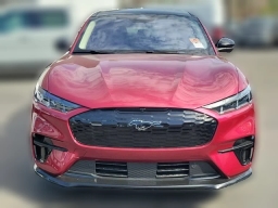 Ford Mustang Mach-E Premium AWD 2025