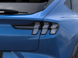 Ford Mustang Mach-E Premium AWD 2025