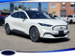 Ford Mustang Mach-E Premium AWD 2025