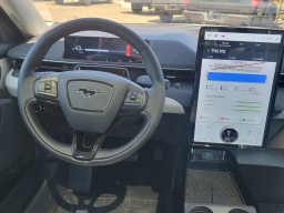 Ford Mustang Mach-E Premium AWD 2025