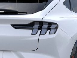 Ford Mustang Mach-E Premium AWD 2025