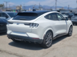 Ford Mustang Mach-E GT AWD 2025