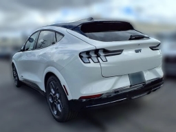 Ford Mustang Mach-E GT AWD 2026