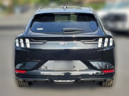 Ford Mustang Mach-E GT AWD 2025