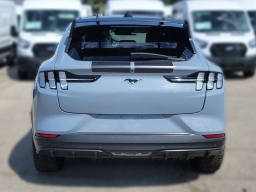 Ford Mustang Mach-E GT AWD 2025