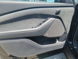 Ford Mustang Mach-E GT AWD 2025