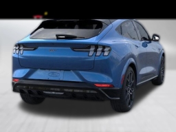 Ford Mustang Mach-E GT AWD 2025