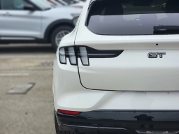 Ford Mustang Mach-E GT AWD 2025