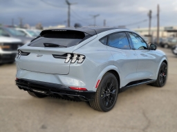 Ford Mustang Mach-E GT AWD 2025
