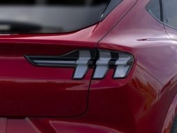 Ford Mustang Mach-E GT AWD 2025