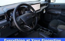 Ford Maverick LARIAT AWD SuperCrew 2025