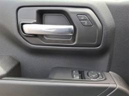 Chevrolet Silverado 1500 Work Truck 4WD Reg Cab 140" 2025