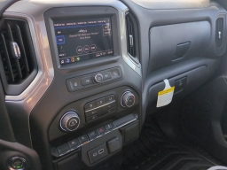 Chevrolet Silverado 1500 Work Truck 4WD Reg Cab 126" 2026