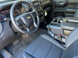 Chevrolet Silverado 1500 Custom 2WD Crew Cab 147" 2026