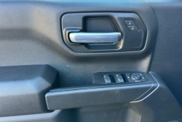 Chevrolet Silverado 1500 Custom 2WD Crew Cab 147" 2026