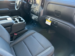 Chevrolet Silverado 1500 Custom 2WD Crew Cab 147" 2026