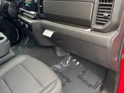Chevrolet Silverado 1500 LT 2WD Crew Cab 147" 2025