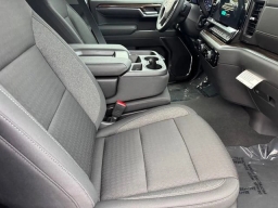 Chevrolet Silverado 1500 LT 2WD Crew Cab 147" 2025