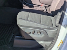 Chevrolet Silverado 1500 Custom 4WD Crew Cab 157" 2026