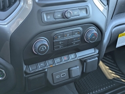 Chevrolet Silverado 1500 Custom 4WD Crew Cab 157" 2026