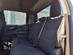 Chevrolet Silverado 1500 Custom Trail Boss 4WD Crew Cab 157" 2026