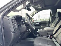 Chevrolet Silverado 1500 Custom Trail Boss 4WD Crew Cab 157" 2026