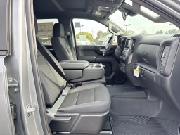 Chevrolet Silverado 1500 Custom Trail Boss 4WD Crew Cab 157" 2026