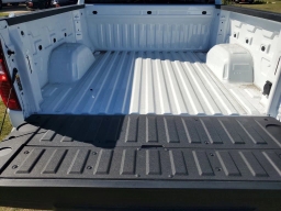 Chevrolet Silverado 1500 Custom Trail Boss 4WD Crew Cab 147" 2026