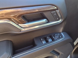 Chevrolet Silverado 1500 LT 4WD Crew Cab 147" 2026