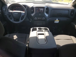 Chevrolet Silverado 1500 Custom Trail Boss 4WD Crew Cab 157" 2026
