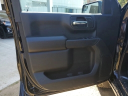 Chevrolet Silverado 1500 Custom Trail Boss 4WD Crew Cab 157" 2026