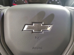 Chevrolet Silverado 1500 Custom Trail Boss 4WD Crew Cab 147" 2026