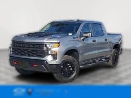 Chevrolet Silverado 1500 Custom Trail Boss 4WD Crew Cab 157" 2026