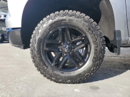 Chevrolet Silverado 1500 Custom Trail Boss 4WD Crew Cab 157" 2026