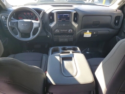 Chevrolet Silverado 1500 Custom Trail Boss 4WD Crew Cab 157" 2026