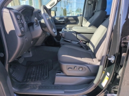 Chevrolet Silverado 1500 Custom Trail Boss 4WD Crew Cab 157" 2026