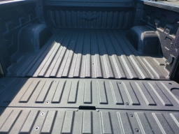 Chevrolet Silverado 1500 Custom Trail Boss 4WD Crew Cab 157" 2026