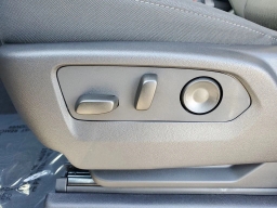 Chevrolet Silverado 1500 Custom Trail Boss 4WD Crew Cab 157" 2026