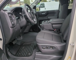Chevrolet Silverado 1500 Custom Trail Boss 4WD Crew Cab 157" 2026