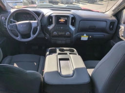 Chevrolet Silverado 1500 Custom Trail Boss 4WD Crew Cab 157" 2026