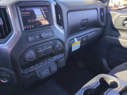 Chevrolet Silverado 1500 Custom Trail Boss 4WD Crew Cab 157" 2026