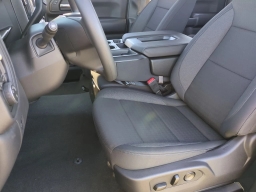 Chevrolet Silverado 1500 Custom Trail Boss 4WD Crew Cab 157" 2026