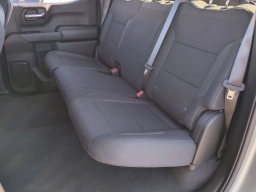 Chevrolet Silverado 1500 Custom Trail Boss 4WD Crew Cab 157" 2026