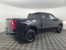 Chevrolet Silverado 1500 Custom Trail Boss 4WD Crew Cab 157" 2026