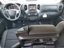 Chevrolet Silverado 1500 Custom Trail Boss 4WD Crew Cab 157" 2026