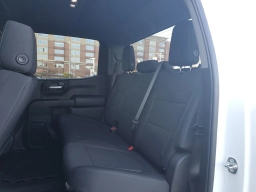 Chevrolet Silverado 1500 Custom Trail Boss 4WD Crew Cab 157" 2026