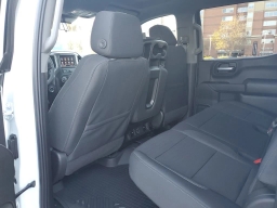 Chevrolet Silverado 1500 Custom Trail Boss 4WD Crew Cab 157" 2026