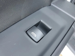 Chevrolet Silverado 1500 Custom Trail Boss 4WD Crew Cab 157" 2026