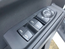 Chevrolet Silverado 1500 Custom Trail Boss 4WD Crew Cab 157" 2026