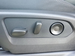 Chevrolet Silverado 1500 Custom Trail Boss 4WD Crew Cab 157" 2026